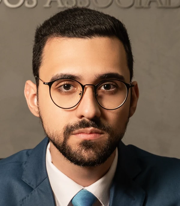 Retrato profissional de Matheus Oliveira